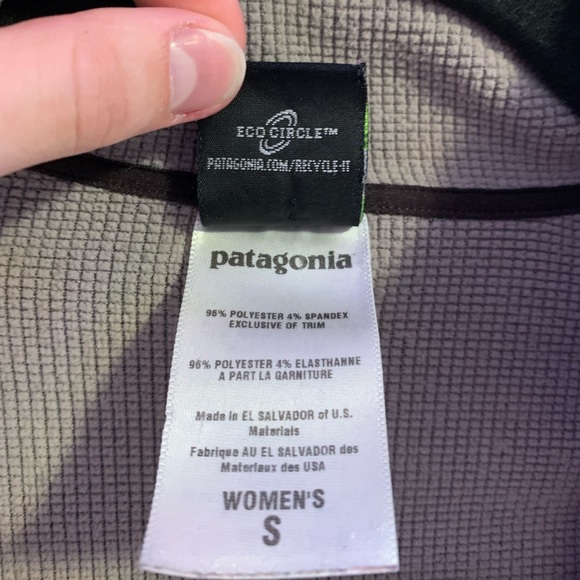 VINTAGE - PATAGONIA Cropped Fleecy 1/4 Zip - Picture 2 of 4